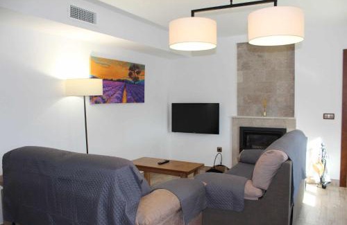 Ossa de Montiel Ski Chalet | Casas Rurales Tía María