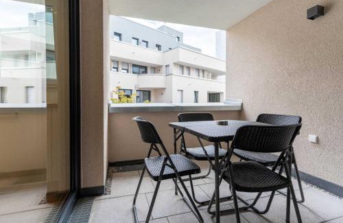 Boeblingen Apartment | CasaVia BB03 with parking up to 4 people kitchen central