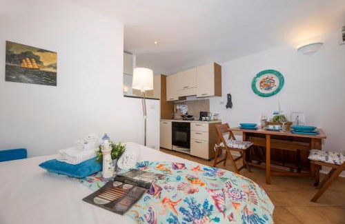 Camogli Apartment | CasaViva - Intimate Seavibe Studio in Camogli