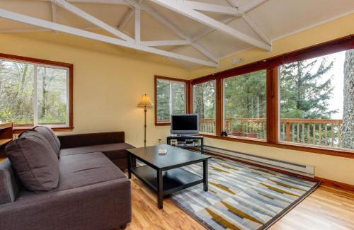 Otis House | Cascade Head Salmon River Getaway