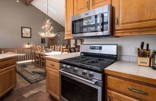 Aspen Brook House | Cascade - Spacious Family Mountain Retreat