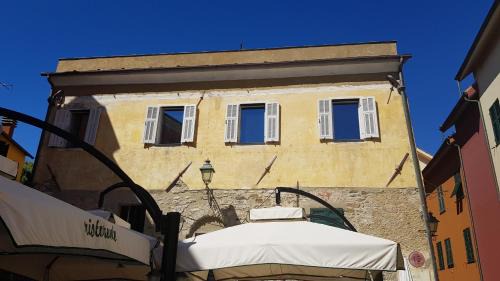San Lorenzo al Mare Apartment | Case Antico Comune