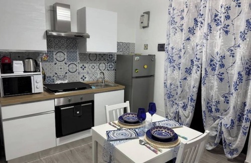 Partanna House | Casetta Blu Cozy apartment just minutes from Mondello Beach