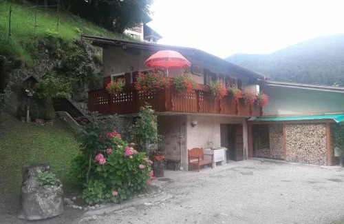 Bondo House | CASETTA INDIPENDENTE NEL VERDE PER 2/3 PERSONE