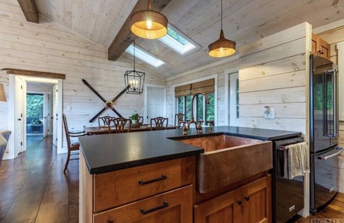 Cashiers House | Cashiers Luxe Cottage! Beautiful view and only less than a 1.5 miles to town