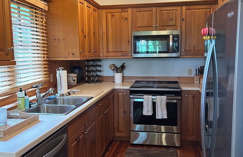 Cashiers Cabin | Cashiers North Carolina Cabin on Golf Course with Pool Table!