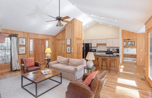 Lonesome Valley House | Cashiers “Rhododendron Cottage”