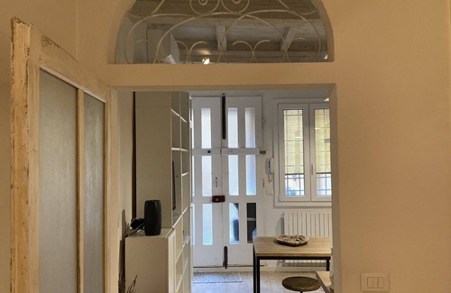Historic Center Apartment | Casina Centottrecento - Italian Style Accommodation-.