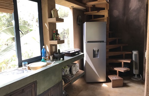 Valle de Bravo House | Casita Coporito overlooking the lake and stream