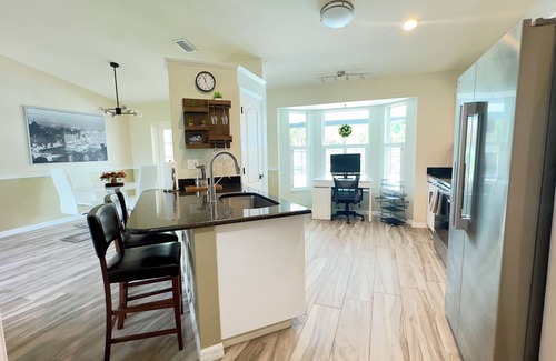 Three Oaks House | Casita Linda, 3BR, 2BA, Private heated Pool, Pet Friendly, Great location.
