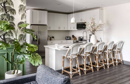 Rolling Mill Hill Condo | Casita Lulu Downtown Designer Luxury Condo