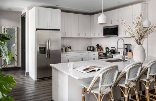 Rolling Mill Hill Condo | Casita Lulu Downtown Designer Luxury Condo