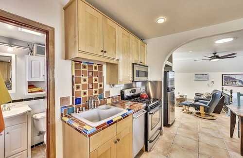 University Heights Apartment | Casita Studio, Parking, 1 Month Min. Stay, above Mission Valley & near all.