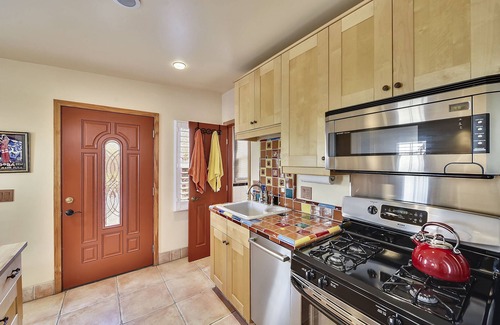 University Heights Apartment | Casita Studio, Parking, 1 Month Min. Stay, above Mission Valley & near all.