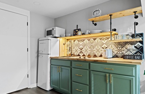 Talbot's Corner House | Casita Talavera