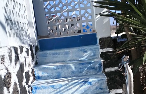 La Oliva House | Cast Away beach front house with garden in Majanicho