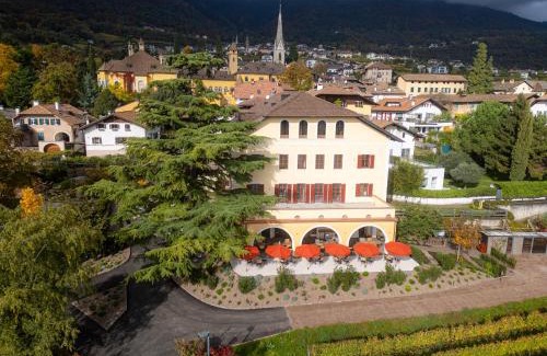 Caldaro Sulla Strada del Vino Hotel | Castel Sallegg Suites Adults only
