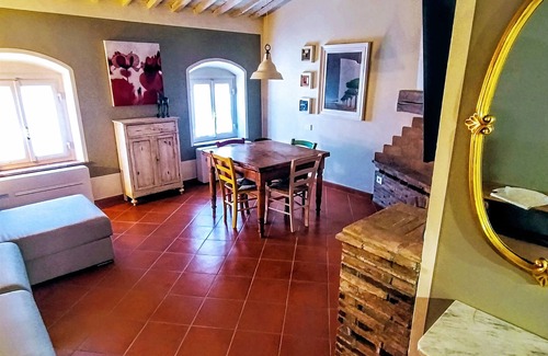 Castelfalfi Apartment | Castelfalfi Art Apartment