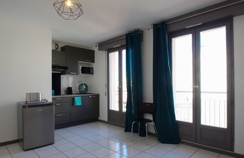 Les Chalets - Saint-Aubin - Saint-Etienne Apartment | Castellane - 40m² avec balcon et parking