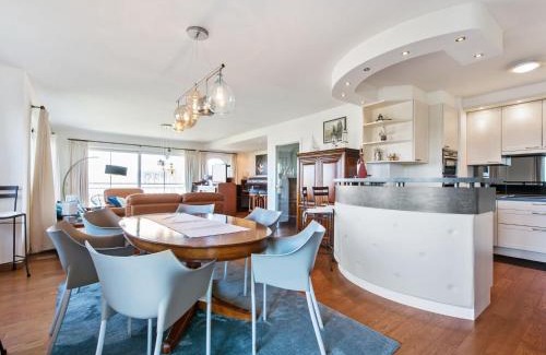 Blankenberge Apartment | Castle Apartment with Marina View