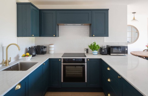 Hope-Cove Apartment | Castle Cove - a dog friendly contemporary & coastal haven in Hope Cove