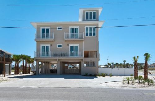 Villa Primera House | Castle de Playa by Gulf Coast Getaways