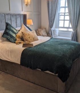 Middleham Bed & Breakfast | Castle keep tea room