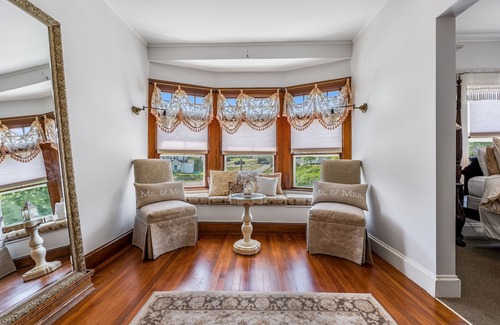 Gloucester Hotel | Castle Manor Inn