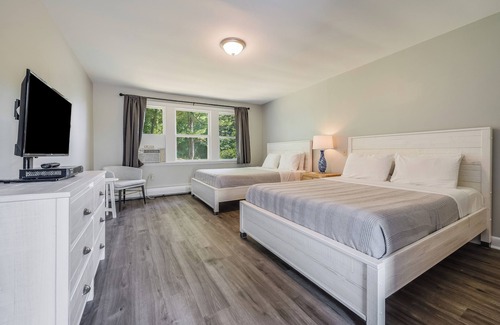 Gloucester Hotel | Castle Manor Inn