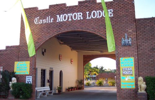 Bowen Hotel | Castle Motor Lodge