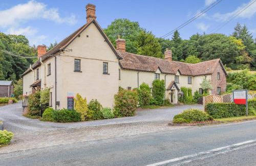 Nether Stowey House | Castle of Comfort