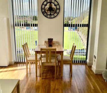 Bedford Apartment | Castle Quarter - Free Parking - Fast Fibre