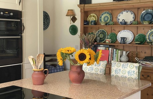 Newport Cottage | Castle Reach, Newport