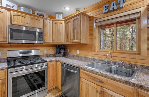 Friendship Cabin | Castle Rock Lake,Games,Bar,Fireplaces & Fire Pits