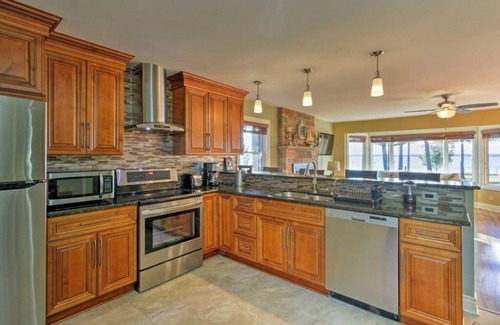 Friendship House | Castle Rock Lakefront Home with game room,beach close by /30 min to Dells