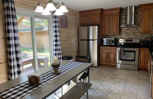 Friendship House | Castle Rock Lakefront Home with game room,beach close by /30 min to Dells