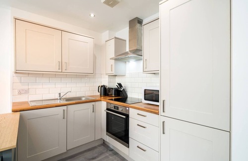 Dundee Apartment | Castle Street Apartment - City Centre 2-bed