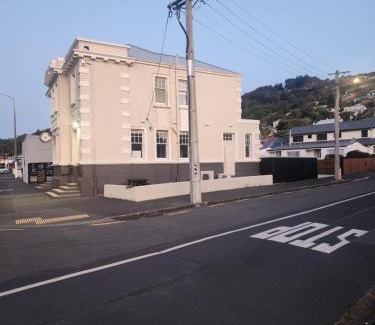 Dunedin Apartment | Castle Studio Apartment