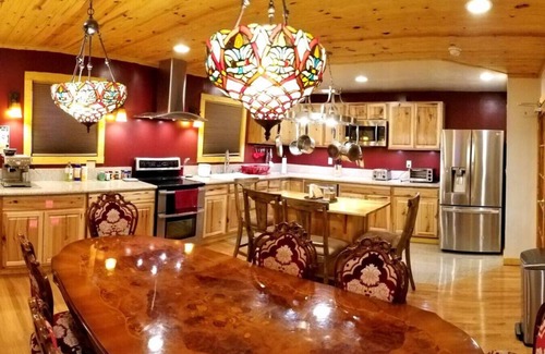 Stanardsville Other | Castle Suite at White Lotus Eco Spa Retreat