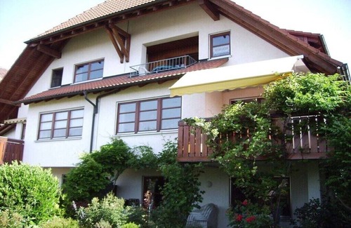 Markdorf House | Castle View Comfortable Holiday Residence