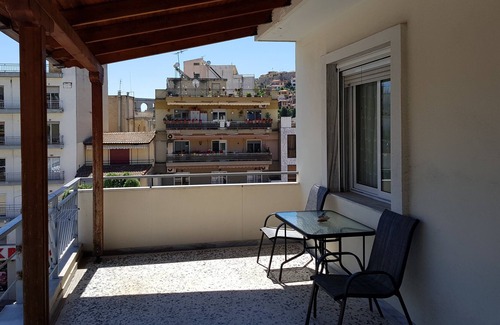 Kavala House | Castle View
