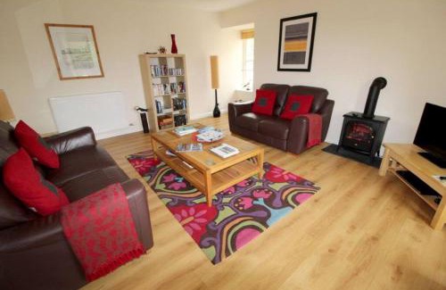Stornoway Apartment | Castle View Stornoway