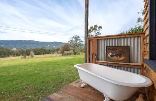 Kangaroo Valley House | 'casuarina' - Picturesque Kangaroo Valley Cottage