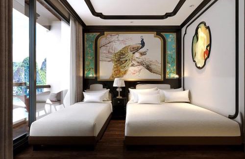 Cat Hai Cabin | Cat Ba Bonita Cruise Lan Ha & Ha Long with Balcony & Tub