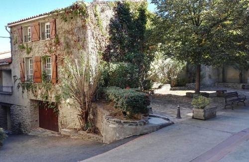 Rigarda Cottage | Catalan Cottage, terrace and secure garage