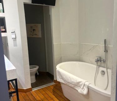 Le Pharo Apartment | Catalans flat
