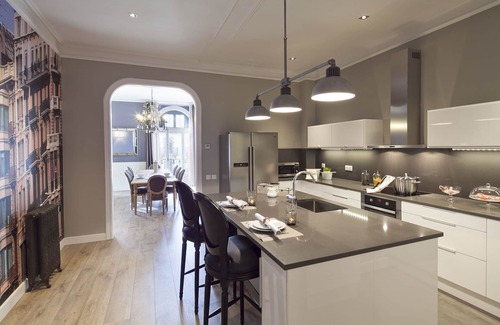 Eixample Apartment | Catalunya Palace Apartment,
