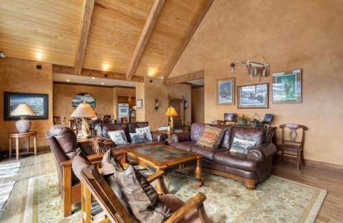 Pleasant Valley House | Catamount Lodge