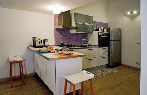 Catania City Centre Apartment | CATANIA HISTORICAL CENTER APARTMENT - LA PETITE SUITE ON 2 LEVELS.