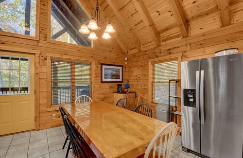 Carbon Hill Cabin | Catbird Cabins (Hocking Hills area)